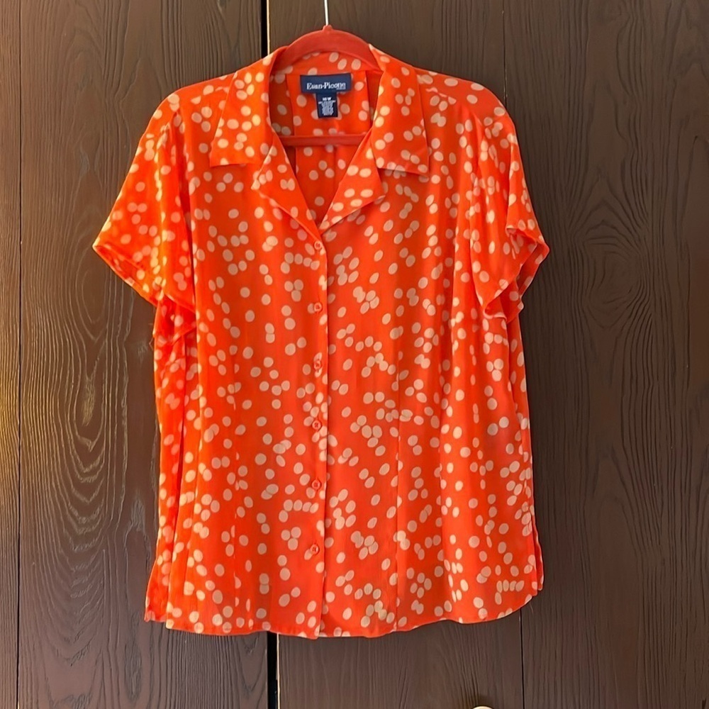 Evan Picone capped sleeved orange sheer blouse with tan polka dots. Size 16W